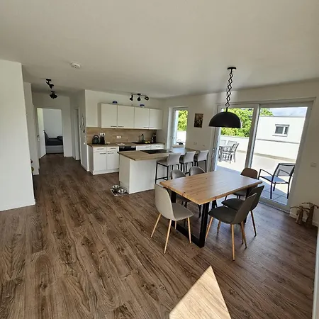 Apartment Exklusive Cozy 3-zi-penthouse Mit Grosser Dachterrasse Naehe Europa Park Und Rulantica Lahr (Baden-Wurttemberg)